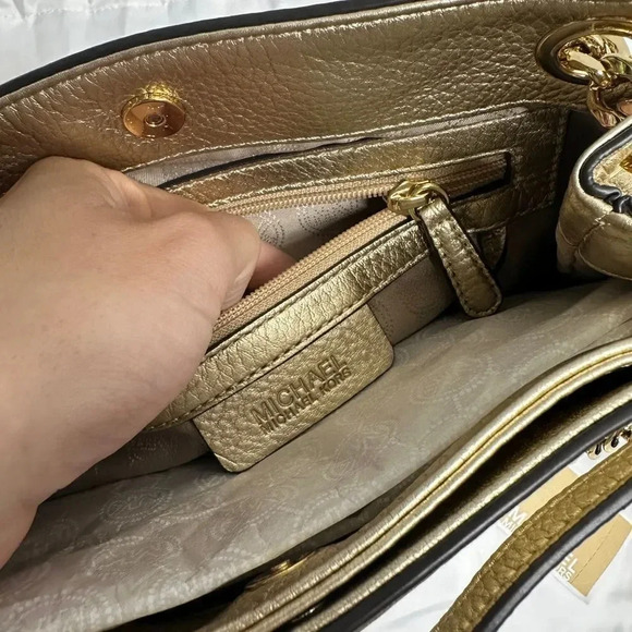 Michael Kors Shoulder Bag Metallic Gold Chain Leather Handbag Purse Medium - Picture 9 of 12